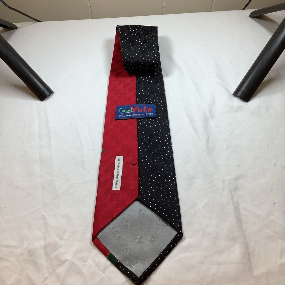 Hallmark Cool Yule Christmas Necktie Mens‎ Red Black Holiday Tie snowman